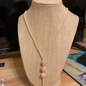 Japanese 2 mm ivory pearl I think three pearl drop magnetic clasp